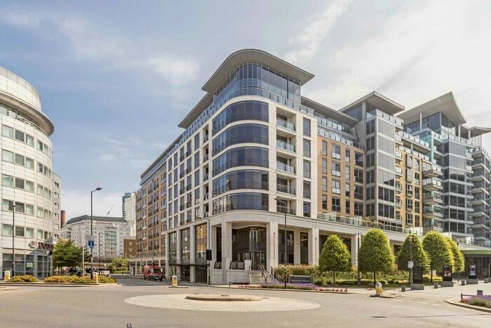 Studio To Rent In Townmead Road, London, SW6