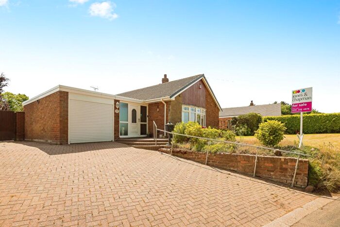 3 Bedroom Detached Bungalow For Sale In Orchard Lane, Childer Thornton, Ellesmere Port, CH66