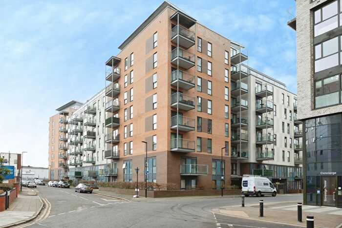 2 Bedroom Flat To Rent In Turner Street, London, E16