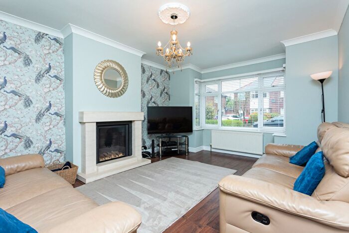 4 Bedroom Semi-detached House For Sale In Houghton Road, Penwortham, PR1