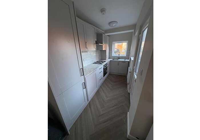 3 Bedroom End Of Terrace House To Rent In Cameron Street, Nottingham, NG5