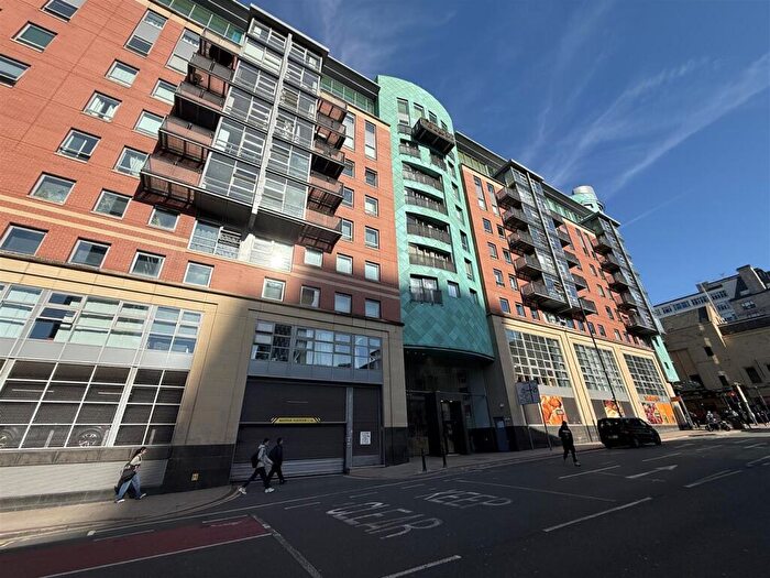 2 Bedroom Apartment For Sale In , Whitworth Street West, Manchester, W3