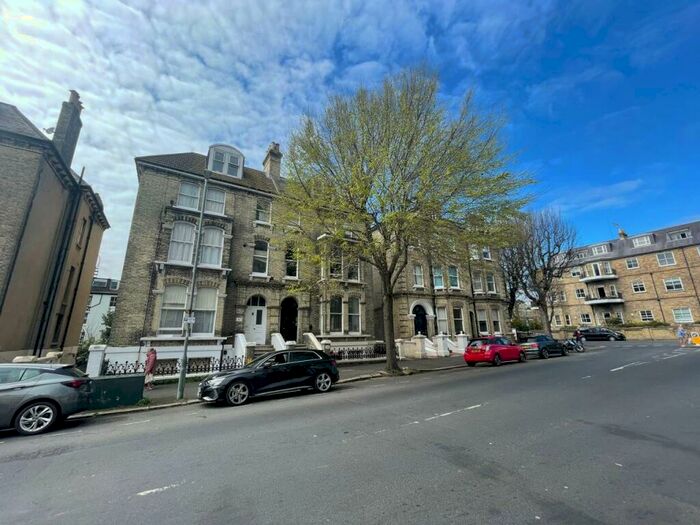 1 Bedroom Flat To Rent In Tisbury Road, Hove, East Sussex, BN3