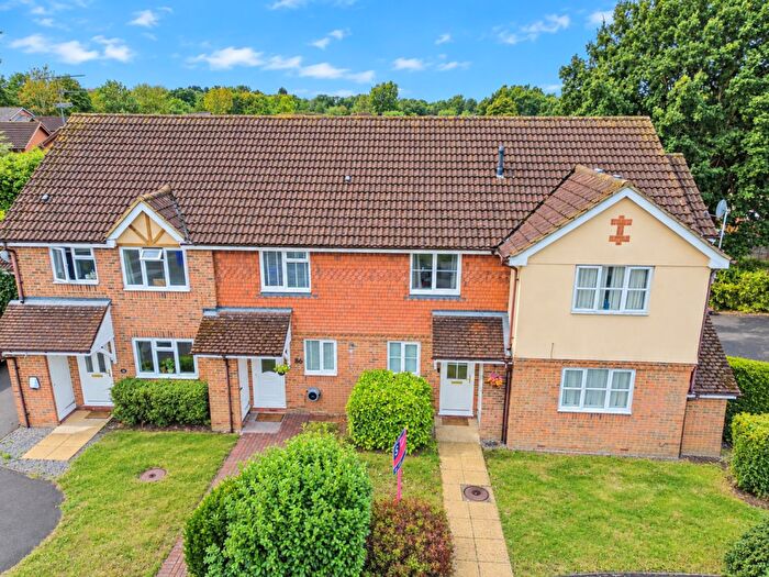 2 Bedroom House For Sale In Nether Vell-Mead, Church Crookham, Fleet, GU52