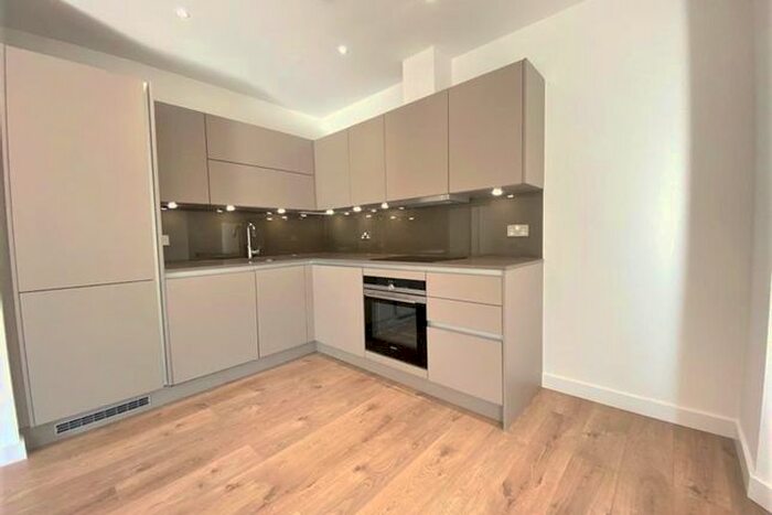 2 Bedroom Flat To Rent In Chiltern Heights, Caledonian Road, N1