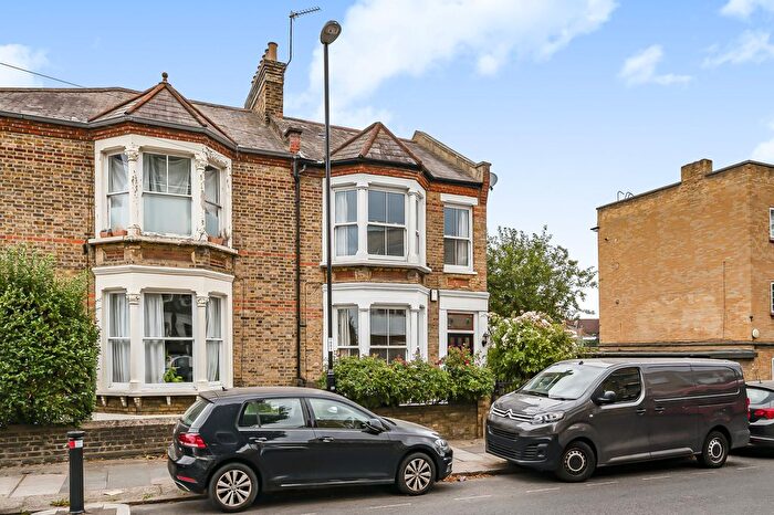 4 Bedroom Semi Detached House To Rent In Avignon Road, London, SE4