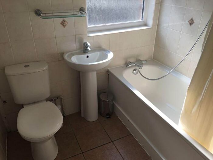 6 Bedroom Semi-Detached House To Rent In Magdalen Road, Oxford, OX4