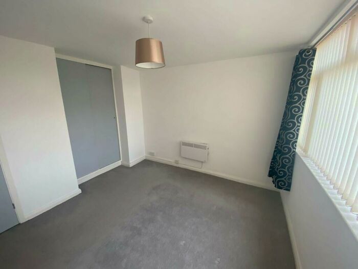 1 Bedroom Flat To Rent In Hornby Court, Bromborough, CH62