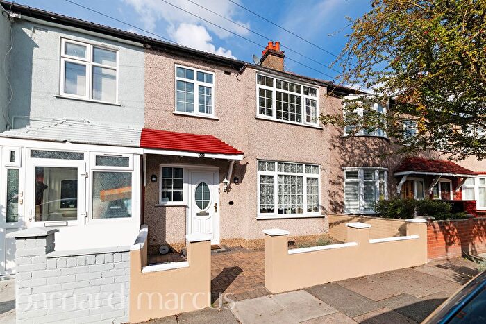 3 Bedroom Terraced House For Sale In Hawthorne Avenue, Mitcham, CR4