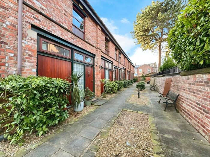 1 Bedroom Terraced House To Rent In Roebuck Lane, Sale, M33