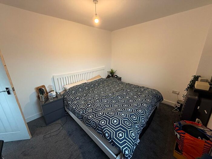 2 Bedroom Flat To Rent In Church Street, Ripley, DE5