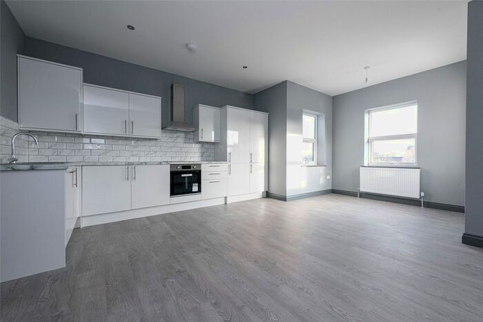 3 Bedroom Flat To Rent In Chambers Lane, London, NW10