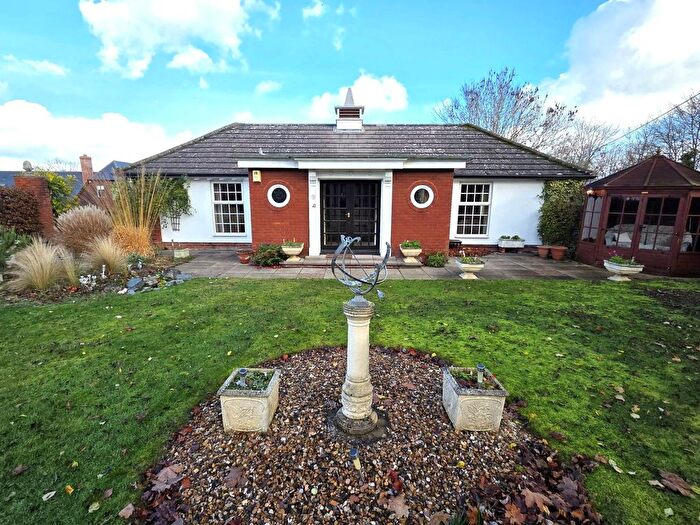 4 Bedroom Bungalow For Sale In The Leys, Little Gransden, SG19