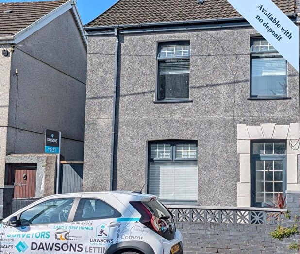 3 Bedroom End Of Terrace House To Rent In Felinfoel, Ynyswen, SA14