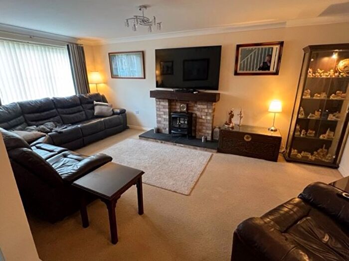 5 Bedroom Detached House For Sale In Mellors Road, Edwinstowe, NG21