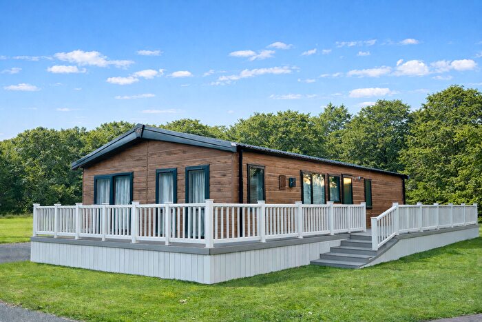 2 Bedroom Lodge For Sale In Allerthorpe, York, YO42