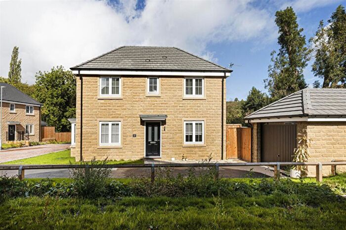 3 Bedroom Detached House For Sale In Holly Way, Honley, Holmfirth, HD9