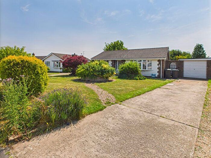 2 Bedroom Detached Bungalow For Sale In Winceby Gardens, Horncastle, LN9