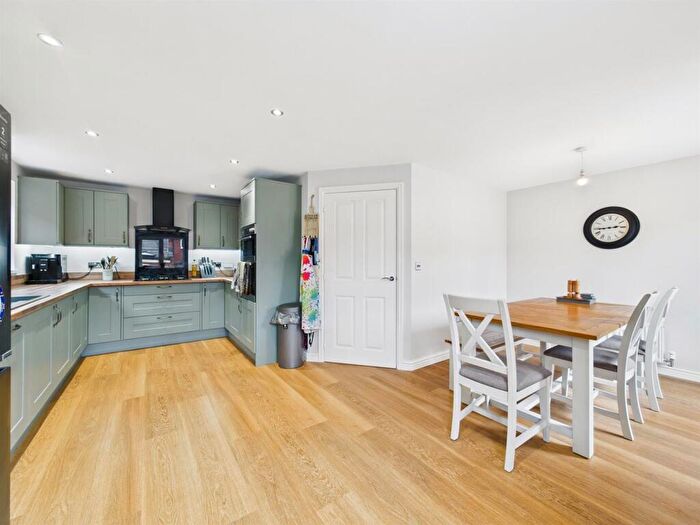 5 Bedroom Detached House For Sale In Rowlington Way, Whitley Bay, NE25