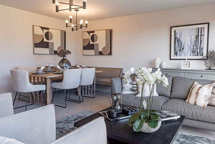3 Bedroom End Of Terrace House For Sale In Manningtree Park, Mistley, Manningtree, CO11
