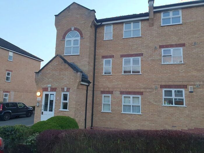 1 Bedroom Flat To Rent In Kirkland Drive, Enfield, EN2