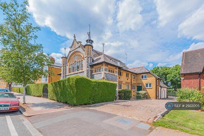 1 Bedroom Flat To Rent In Ashlar Court, London, N2