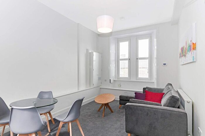 2 Bedroom Flat To Rent In Iona Street, City Centre, Edinburgh, EH6
