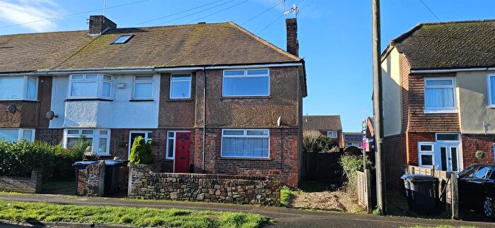 3 Bedroom End Of Terrace House To Rent In Gordon Road, Westwood, Margate, CT9