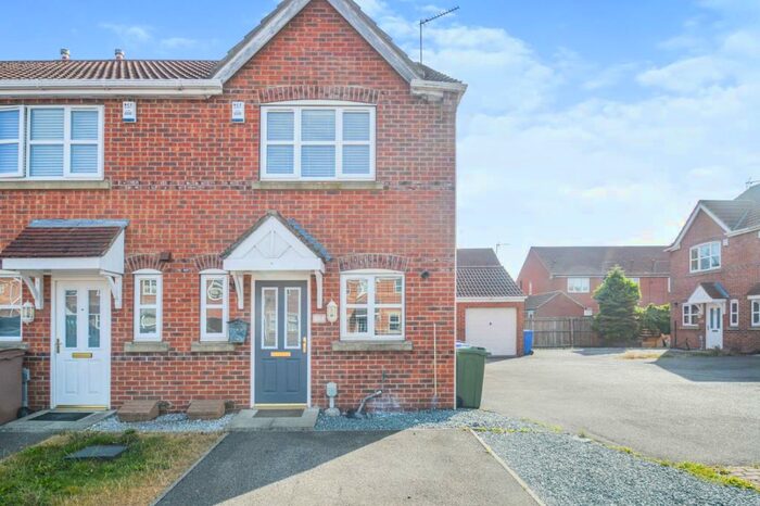 2 Bedroom End Of Terrace House To Rent In Tennyson Court, Hedon, HU12