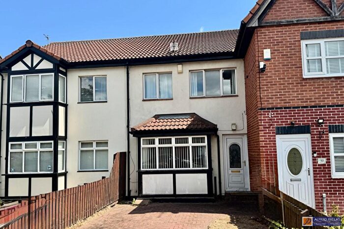 3 Bedroom Terraced House For Sale In Maypole Close, Southwick, SR5