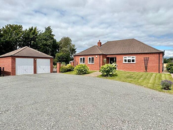 3 Bedroom Detached Bungalow For Sale In Glebe Close, Donington On Bain, LN11