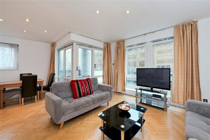 2 Bedroom Flat To Rent In Warren House, Beckford Close, London, W14