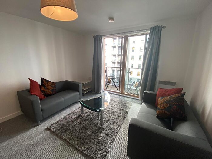 2 Bedroom Apartment To Rent In Barton Place, Green Quarter, Manchester, M4