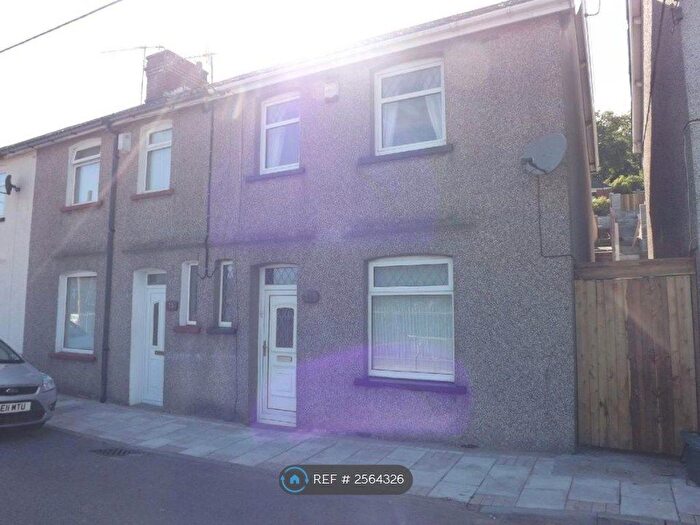 3 Bedroom End Of Terrace House To Rent In Ashfield Road, Newbridge, Newport, NP11