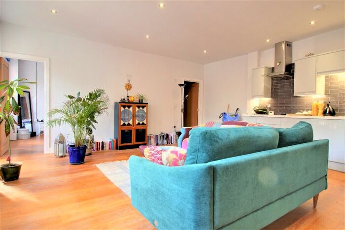 1 Bedroom Flat To Rent In St. Johns Hill, Shrewsbury, SY1
