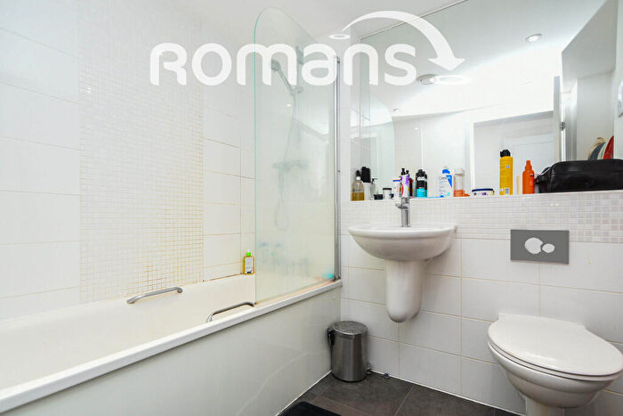 1 Bedroom Flat To Rent In Chain Testing House, Evening Star Lane, Swindon, SN2