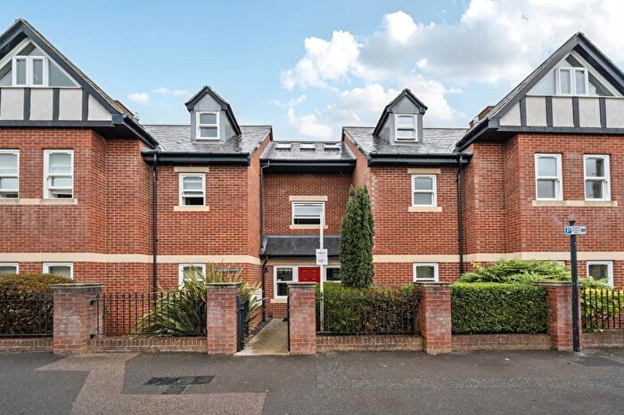 2 Bedroom Apartment To Rent In Gathorne Road, Headington, OX3