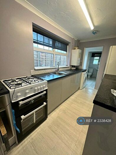 4 Bedroom Terraced House To Rent In Belmont Road, Reading, RG30