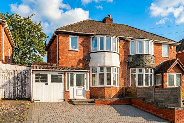 3 Bedroom Semi Detached House For Sale In Springfield Crescent, Solihull, B92
