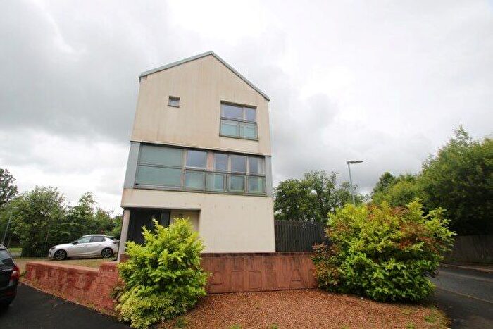 4 Bedroom Flat To Rent In Gartloch Court, Glasgow, G69
