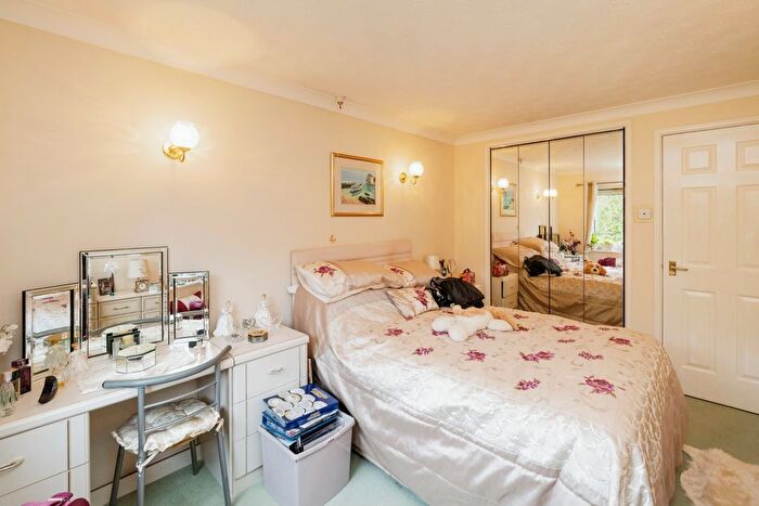 1 Bedroom Flat For Sale In Dingleway, Appleton, Warrington, Cheshire, WA4