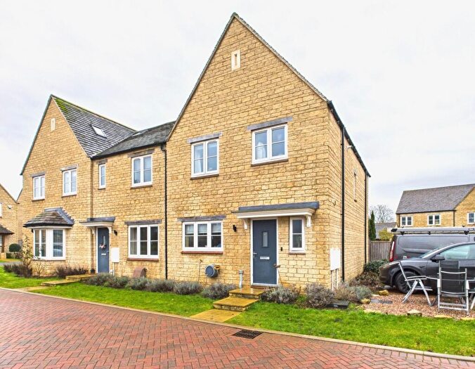 3 Bedroom End Of Terrace House For Sale In Brook Lane, Shipton-under-Wychwood, OX7