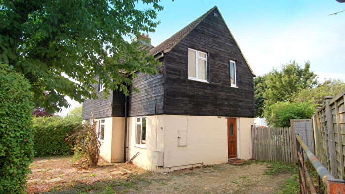 3 Bedroom Semi-Detached House To Rent In Tennyson Road, Cheltenham, GL51