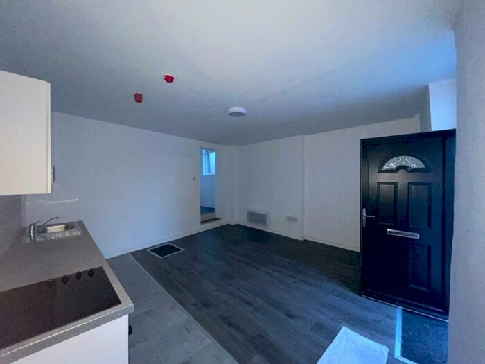 Studio To Rent In Stanley Road, Kirkdale, -Available With Zero Deposits, L5