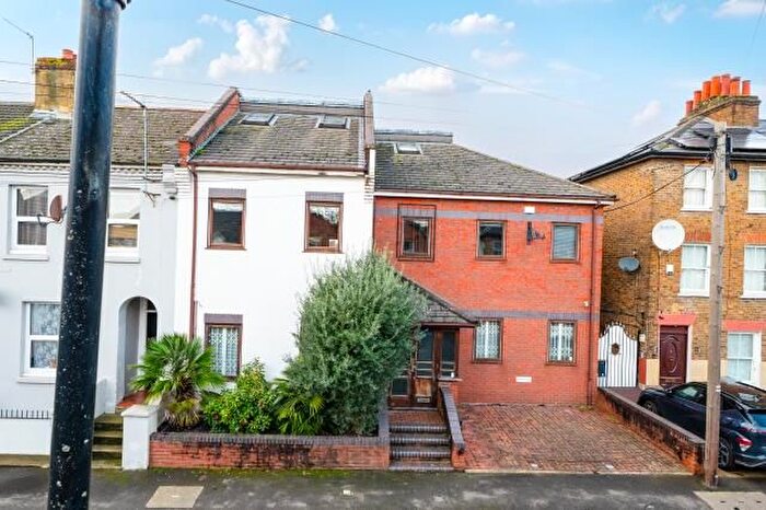 Property For Sale In Park Street, Slough, SL1