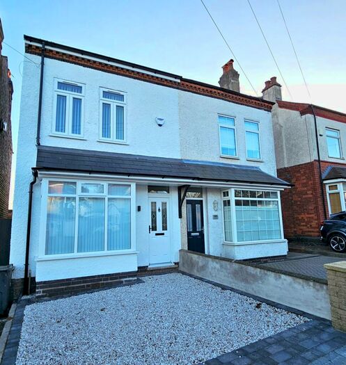 3 Bedroom Semi-Detached House To Rent In Jockey Road, Boldmere, Sutton Coldfield, West Midlands, B73