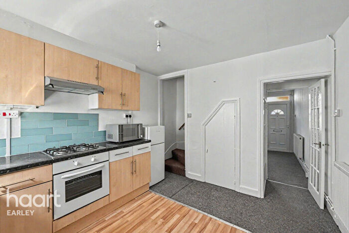 2 Bedroom Terraced House To Rent In Amity Road, Reading, RG1