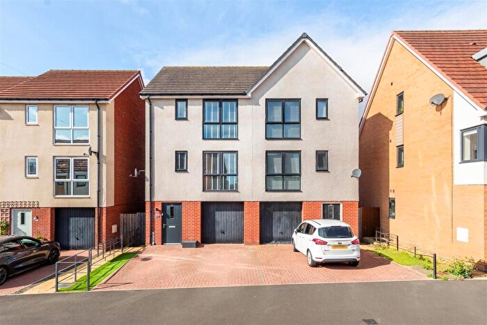 3 Bedroom Semi-Detached House For Sale In Maynard Street, Great Park, NE13