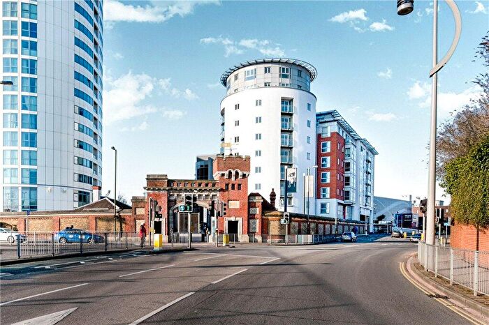 2 Bedroom Apartment For Sale In Gunwharf Quays, Portsmouth, Hampshire, PO1
