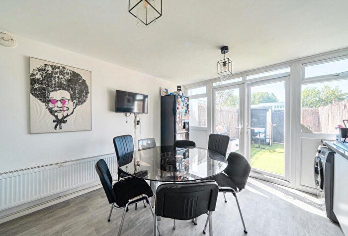 3 Bedroom Terraced House For Sale In Huntingdon Close, Mitcham, CR4
